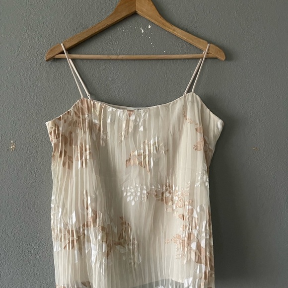 Vince Burnout Cream Pleated Camisole Top - Picture 6 of 14